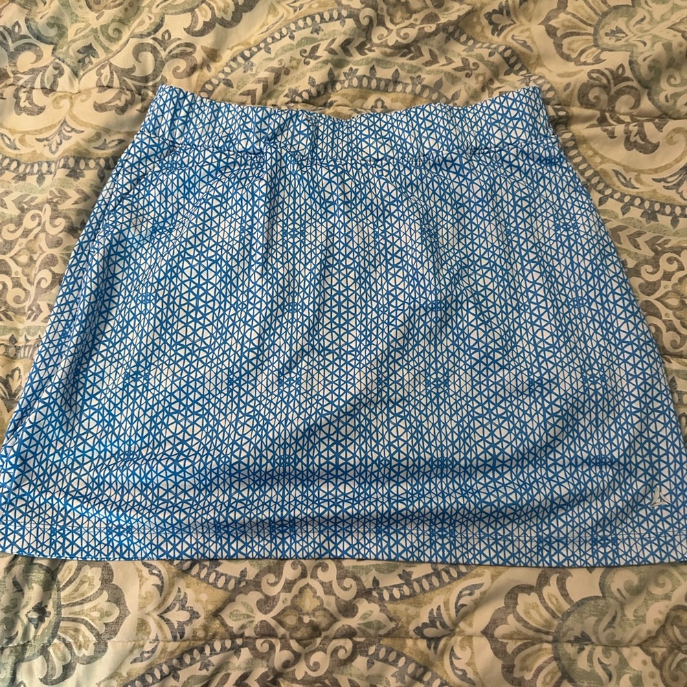 Large golf skort